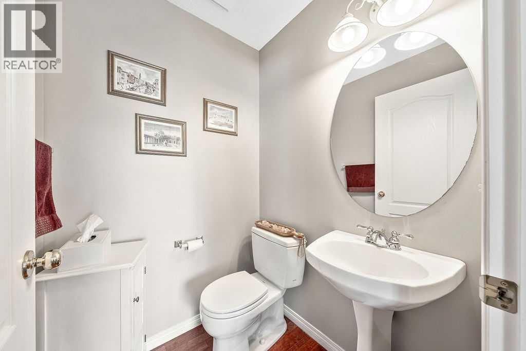 Single Family House for Sale in  Country Hills Gardens NW Country Hills Calgary 