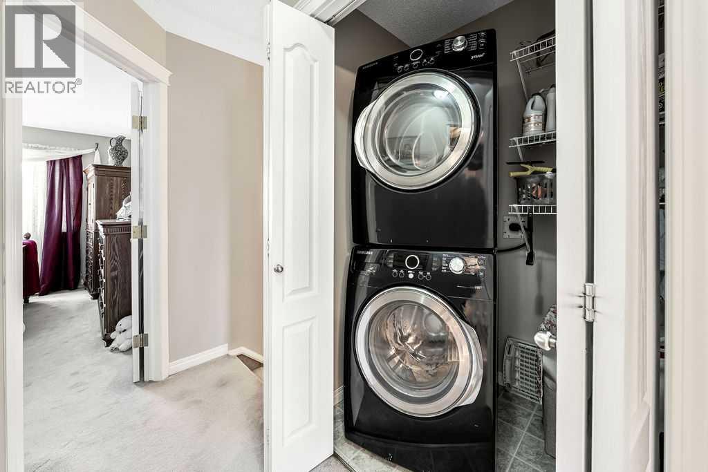 Single Family House for Sale in  Country Hills Gardens NW Country Hills Calgary 