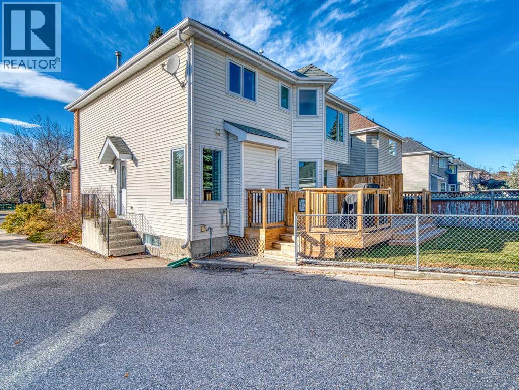 Single Family House for Sale in  Scurfield Drive NW Scenic Acres Calgary 