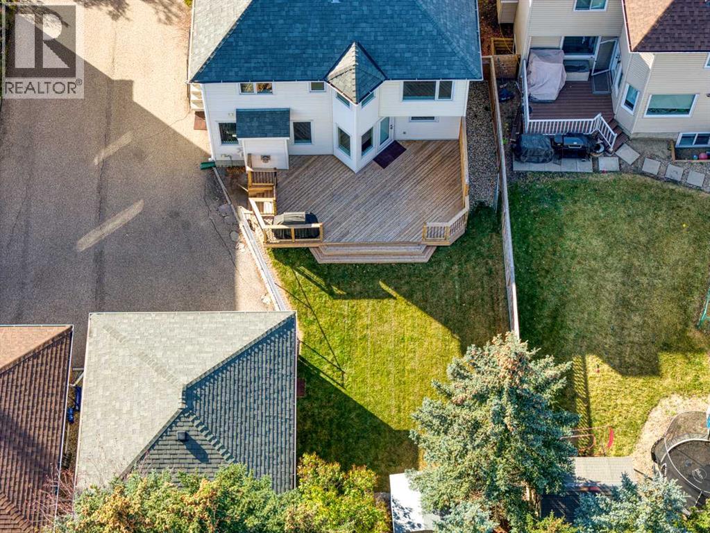 Single Family House for Sale in  Scurfield Drive NW Scenic Acres Calgary 