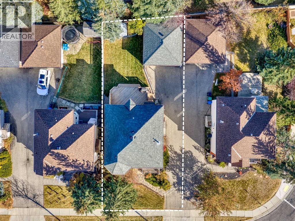 Single Family House for Sale in  Scurfield Drive NW Scenic Acres Calgary 