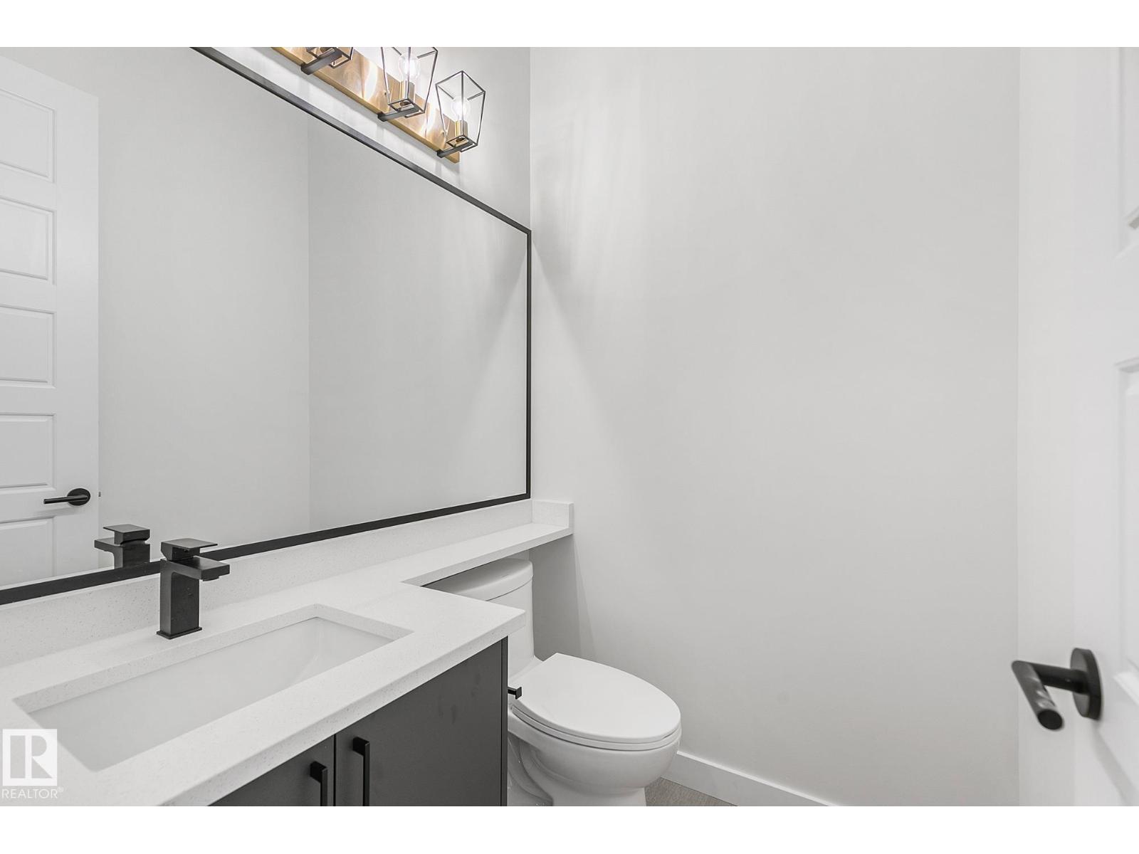 9926 9928 157 ST NW, Edmonton