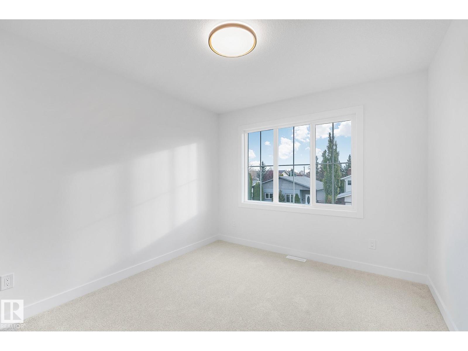 9926 9928 157 ST NW, Edmonton