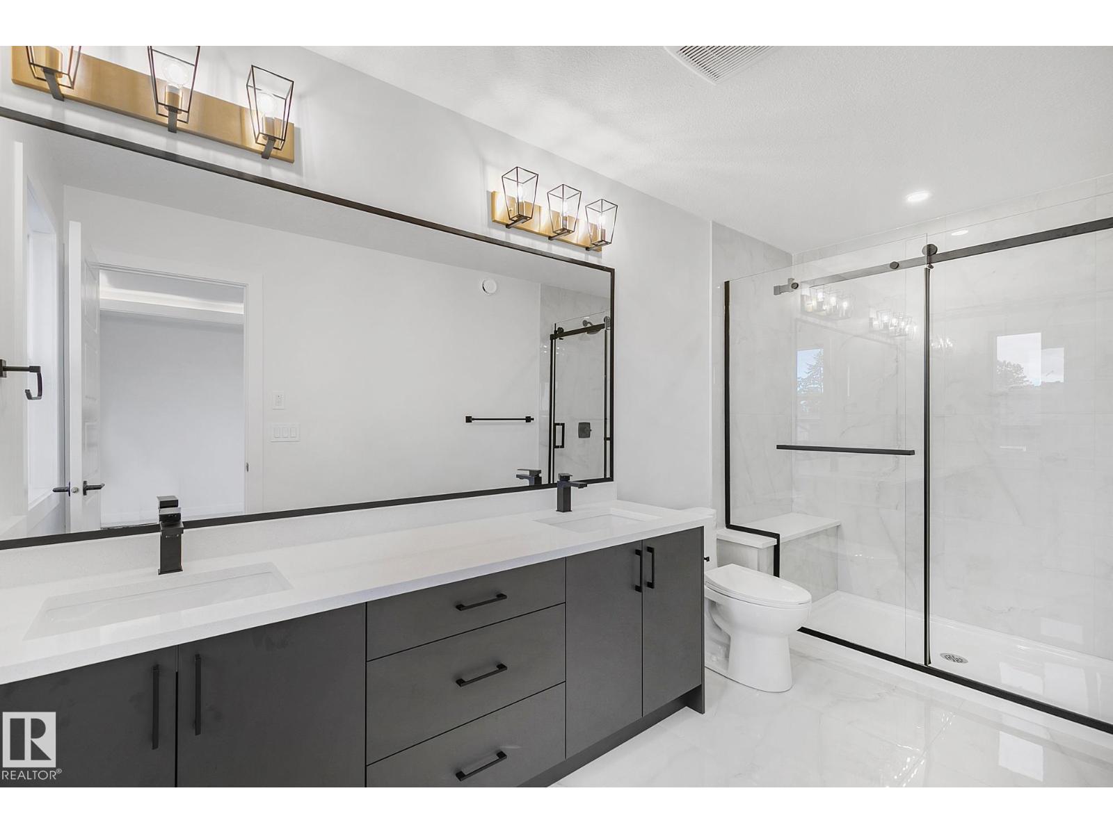 9926 9928 157 ST NW, Edmonton