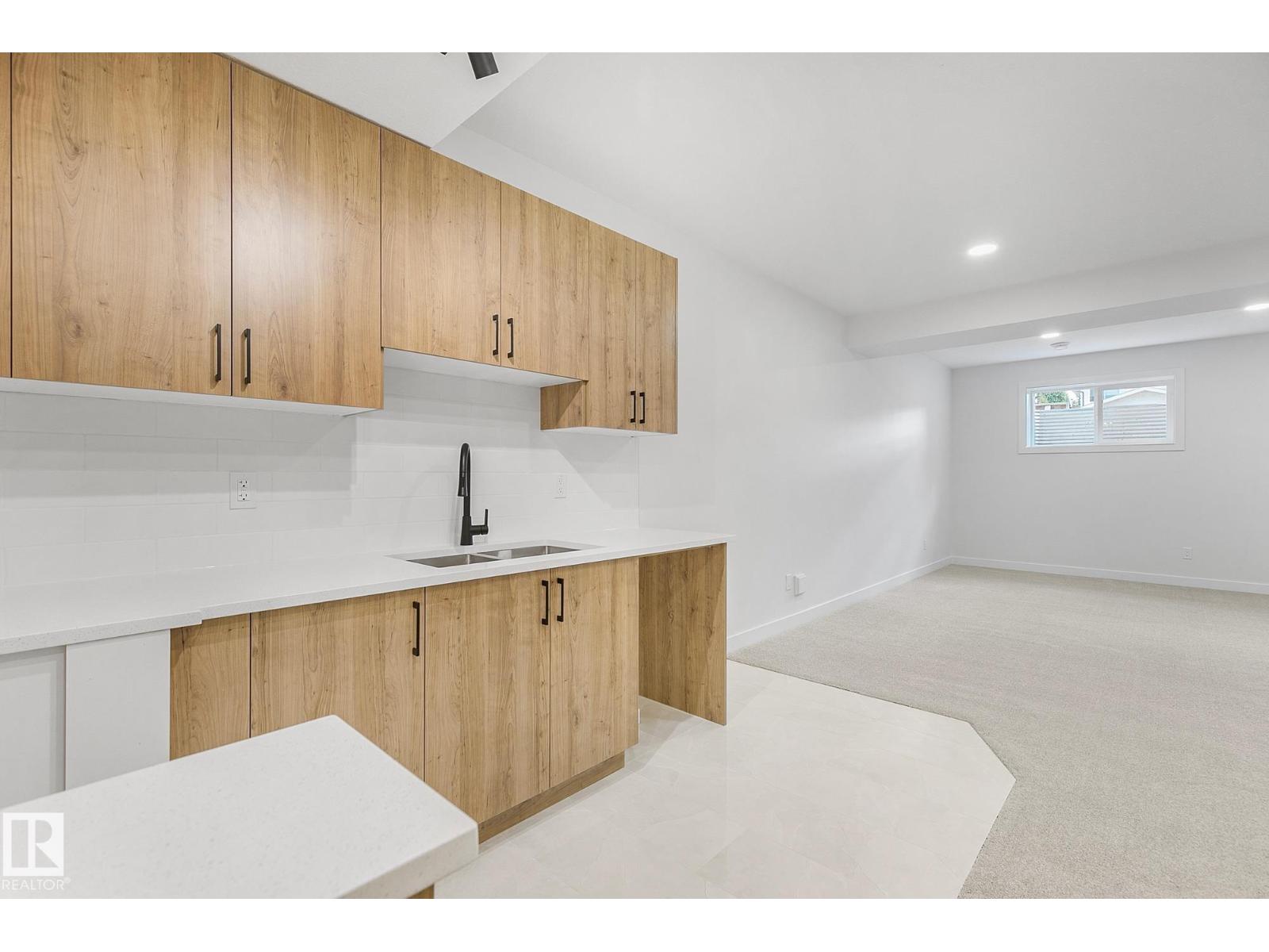 9926 9928 157 ST NW, Edmonton