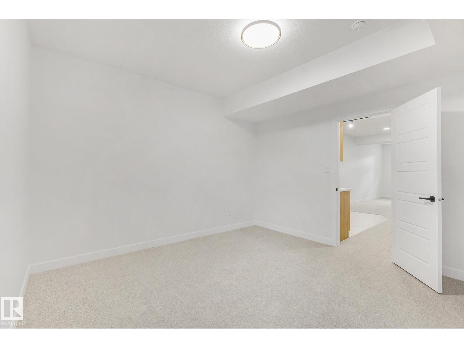 9926 9928 157 ST NW, Edmonton