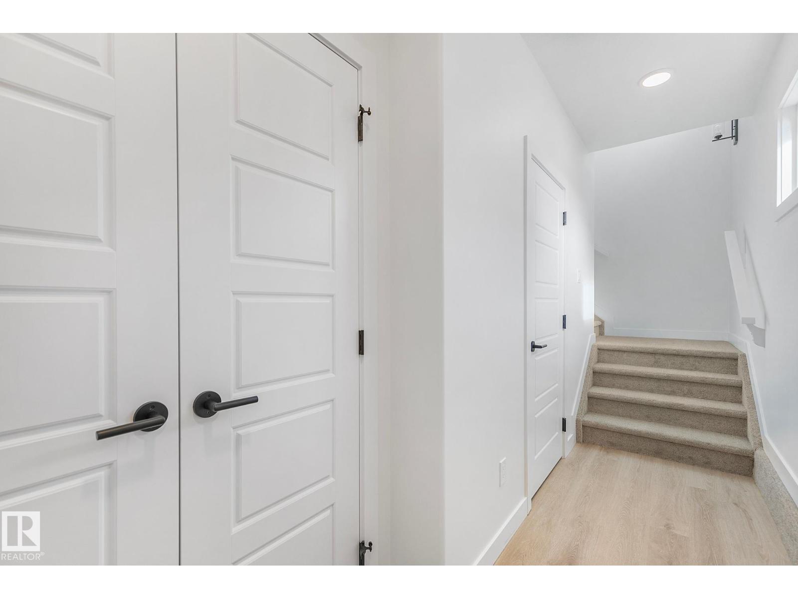 9926 9928 157 ST NW, Edmonton