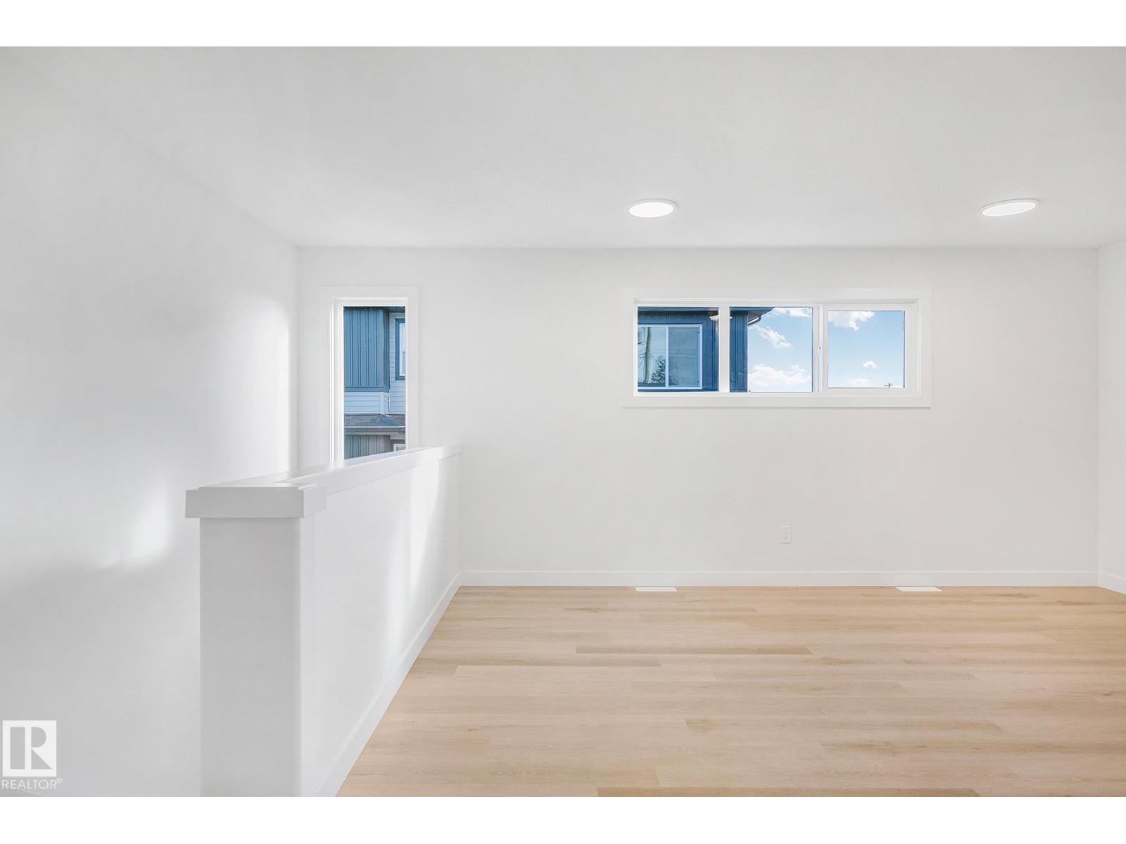 9926 9928 157 ST NW, Edmonton