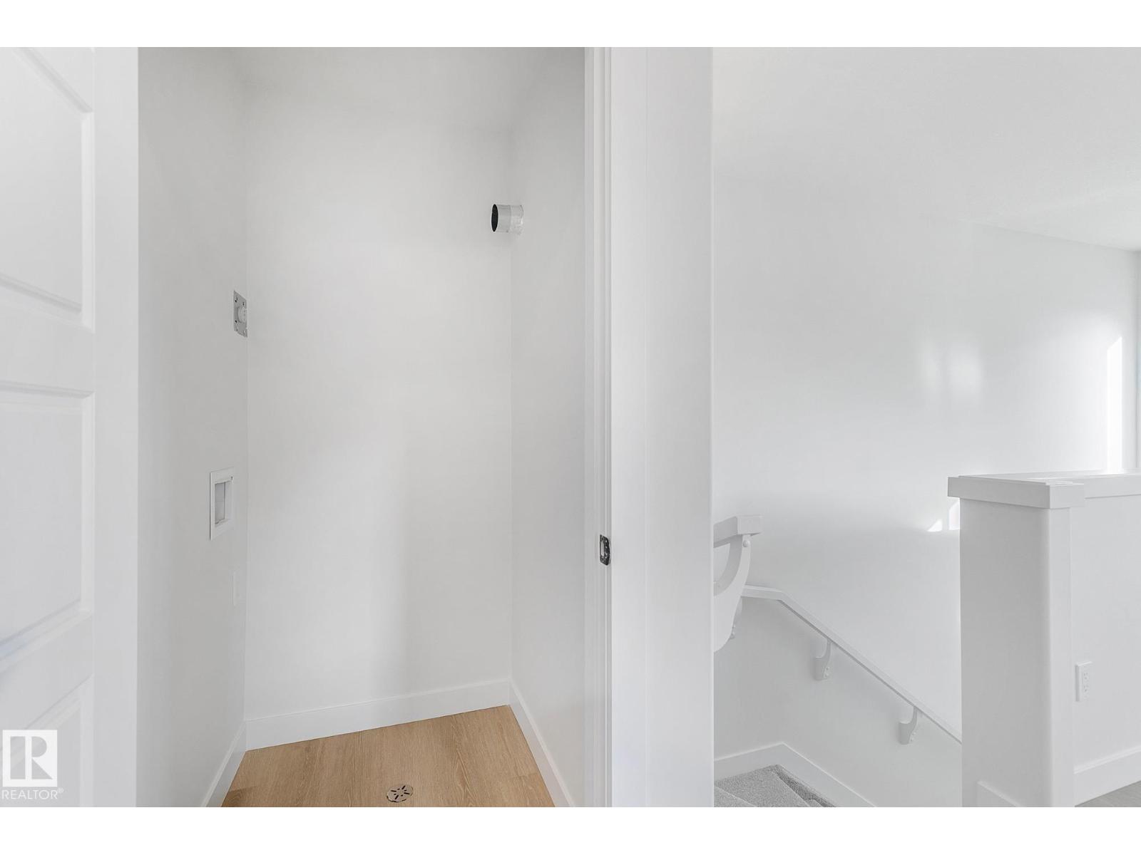 9926 9928 157 ST NW, Edmonton