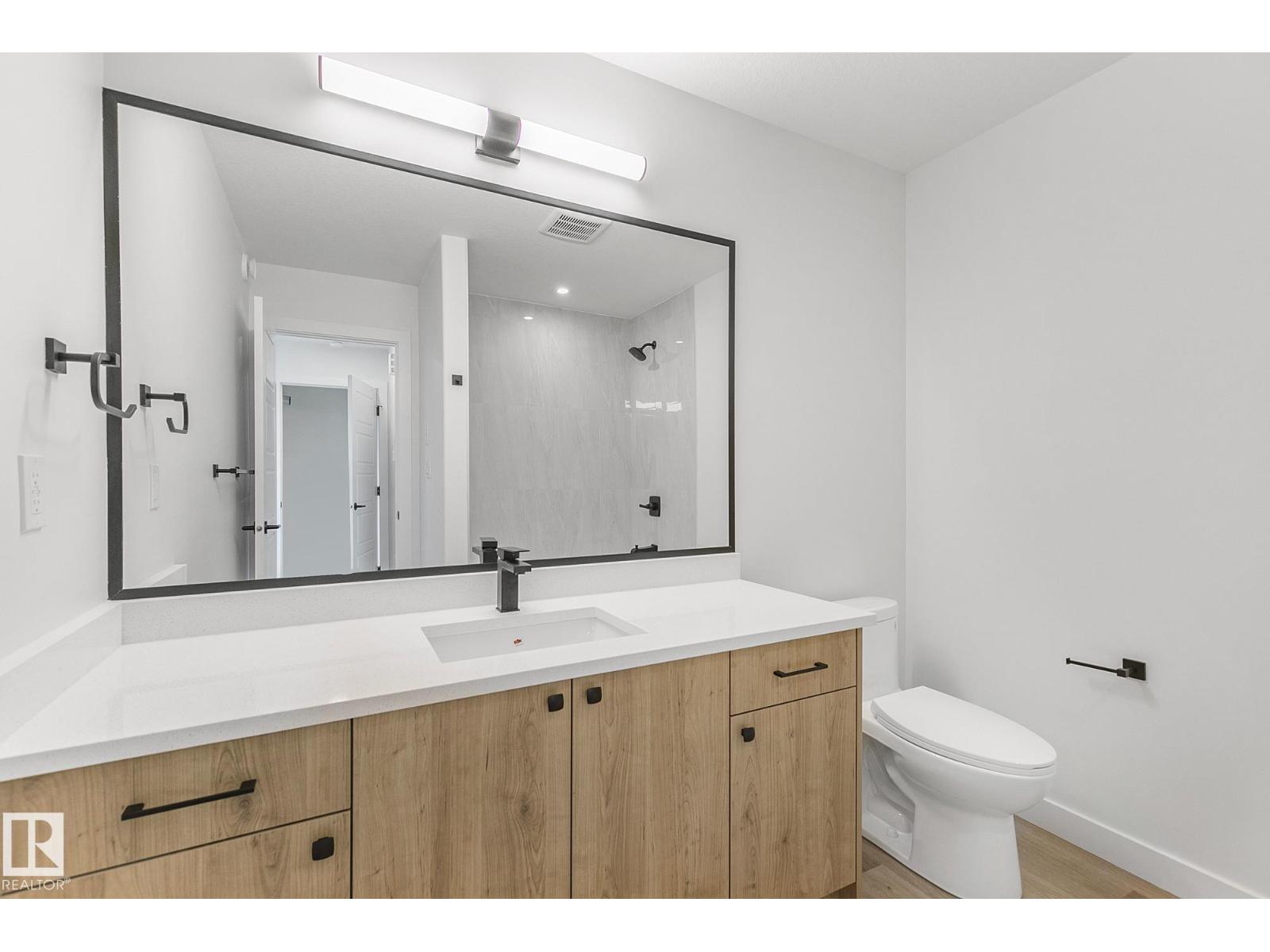 9926 9928 157 ST NW, Edmonton