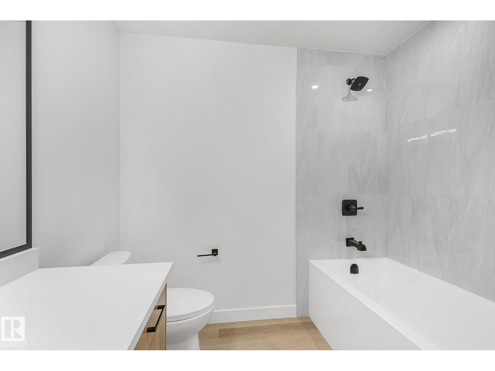 9926 9928 157 ST NW, Edmonton