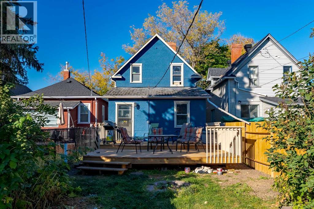 Single Family House for Sale in   Street NW Hillhurst Calgary 