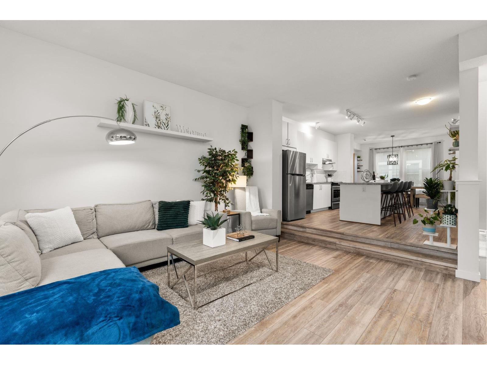 #14-10415 DELSOM Crescent, Delta