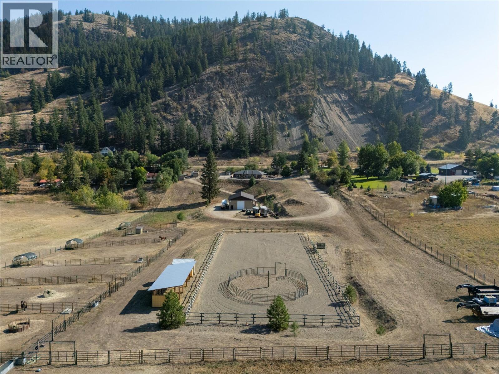  1258 Round Lake Road, Spallumcheen