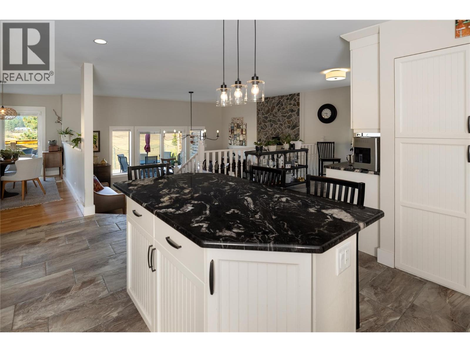  1258 Round Lake Road, Spallumcheen