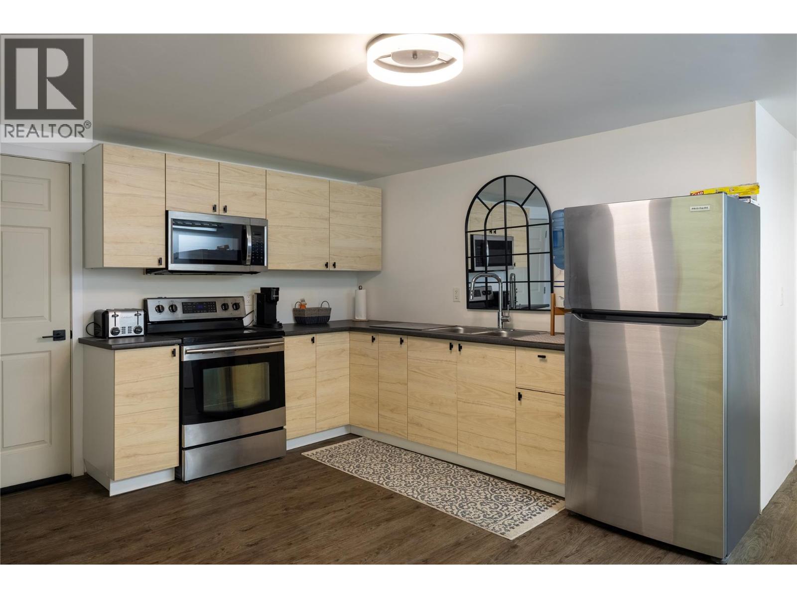  1258 Round Lake Road, Spallumcheen