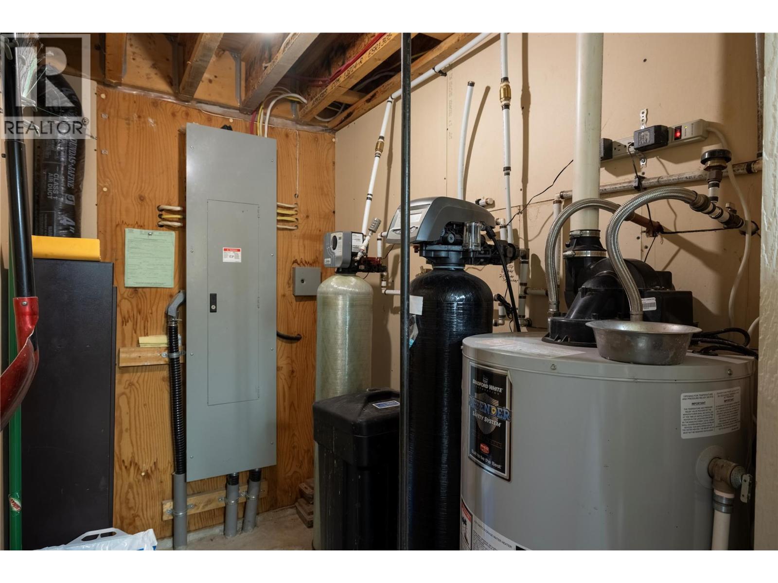  1258 Round Lake Road, Spallumcheen