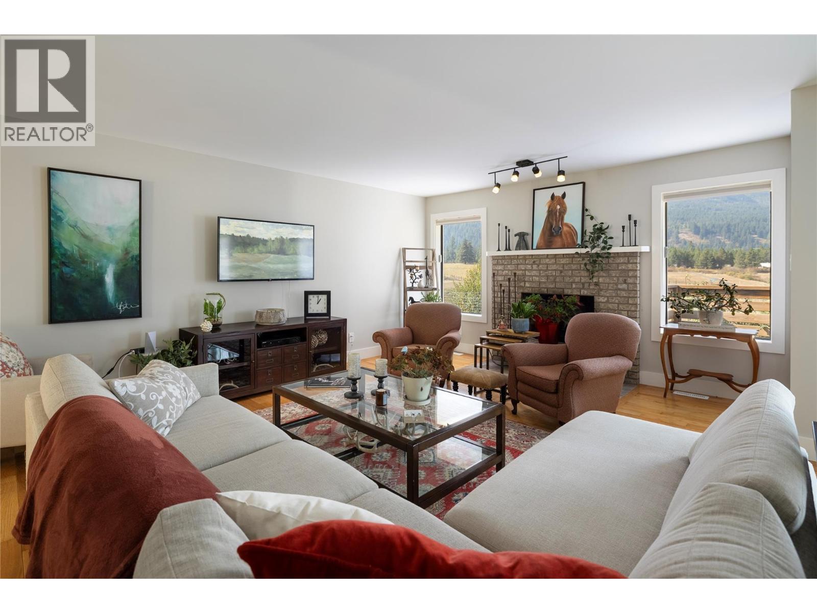  1258 Round Lake Road, Spallumcheen