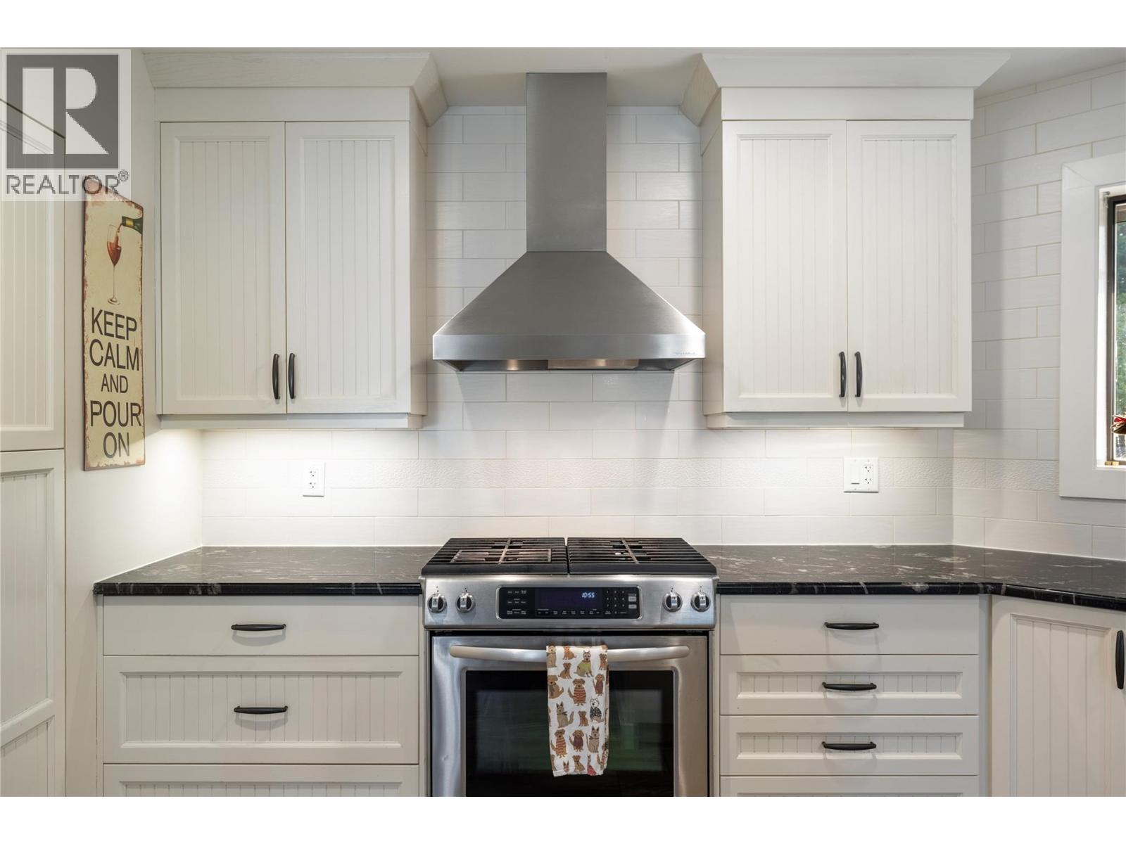  1258 Round Lake Road, Spallumcheen