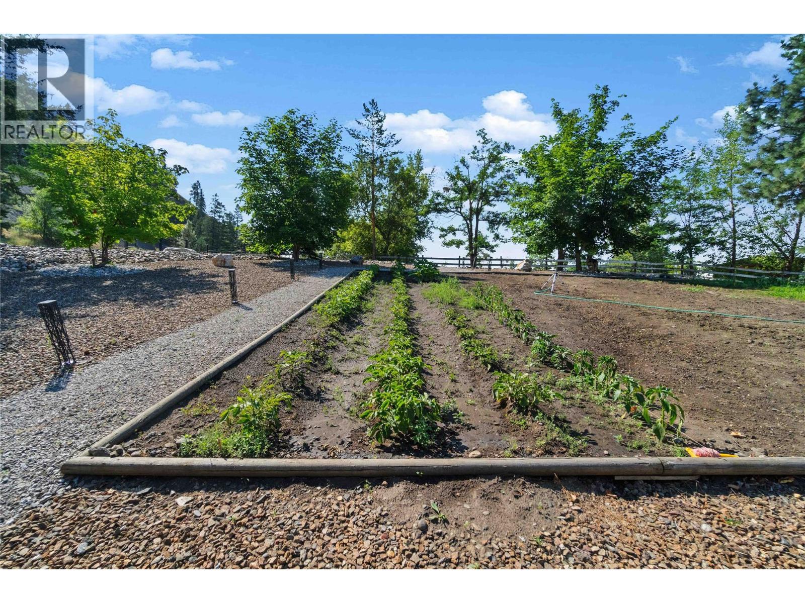  1258 Round Lake Road, Spallumcheen