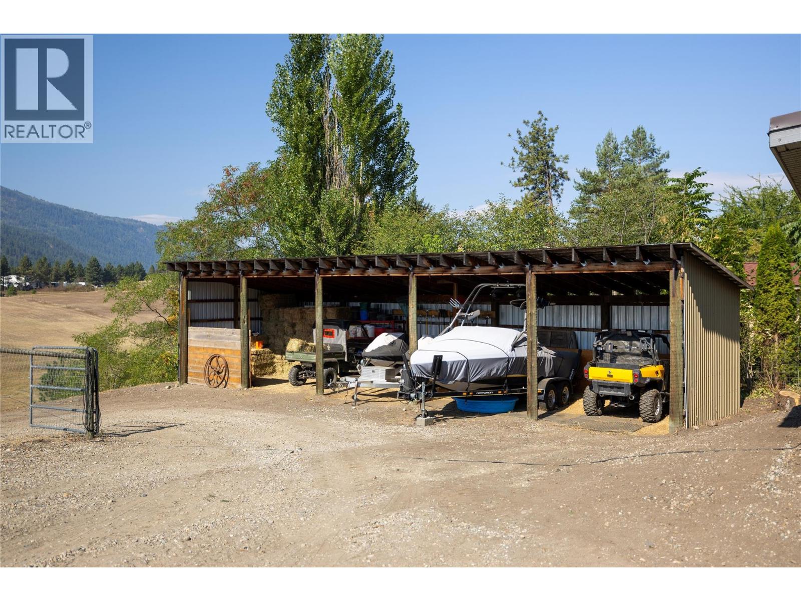  1258 Round Lake Road, Spallumcheen