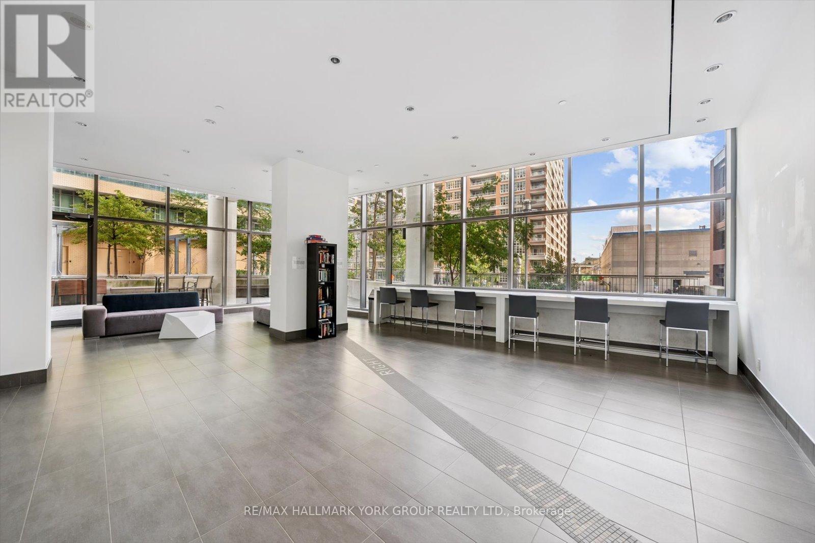 #1113 150 EAST LIBERTY STREET - 29