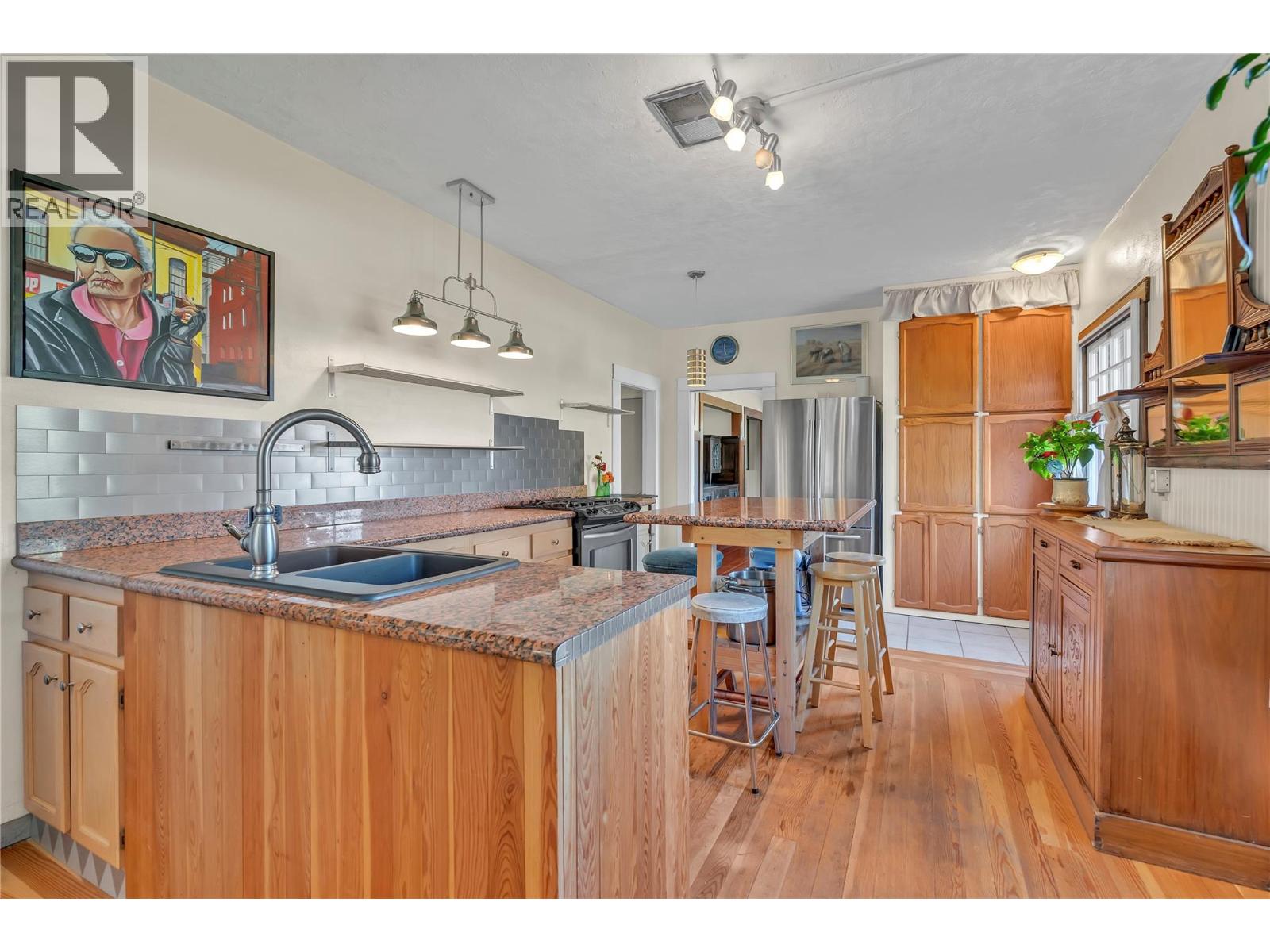 235 Middle Bench Road North, Penticton