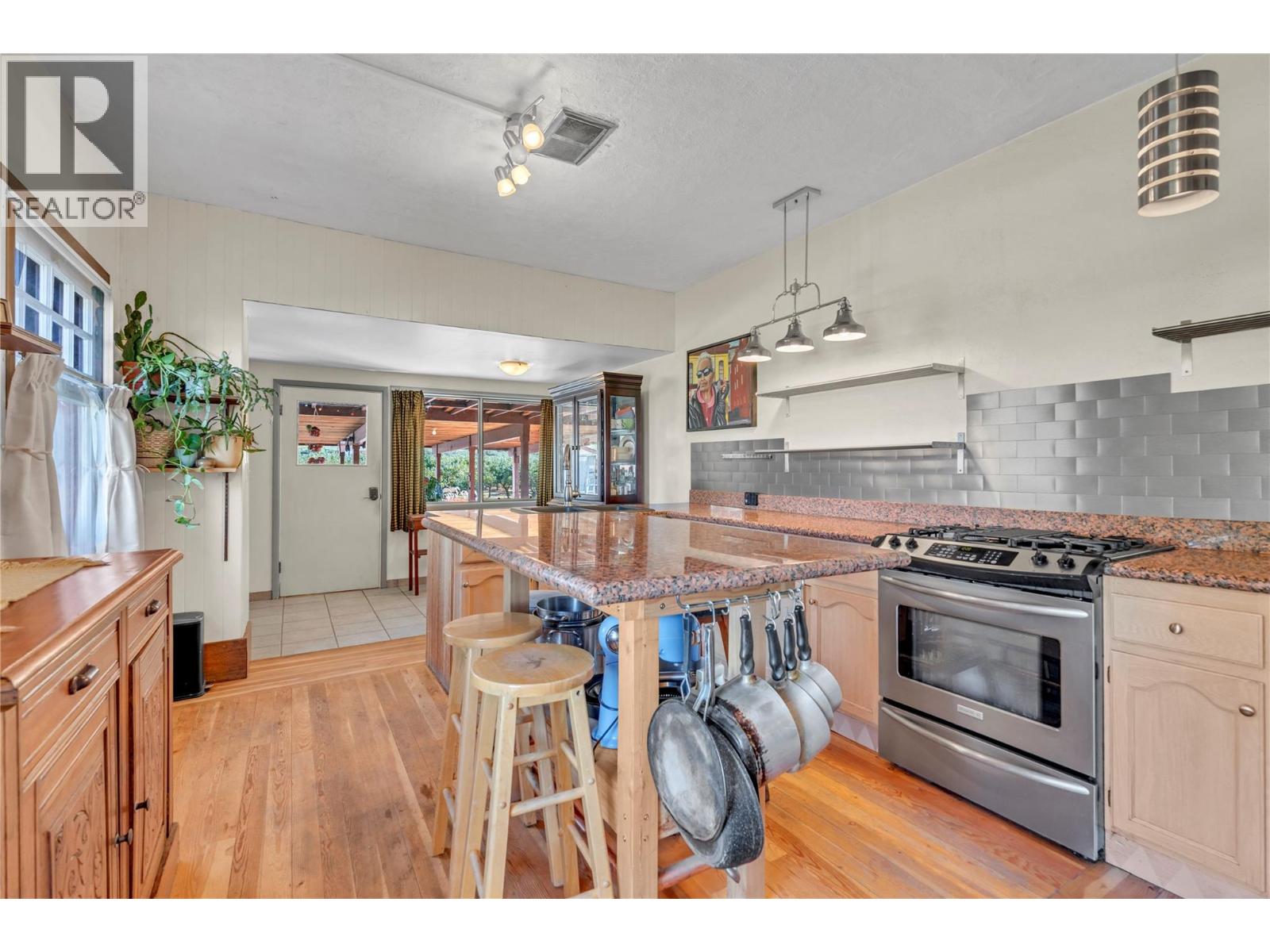 235 Middle Bench Road North, Penticton