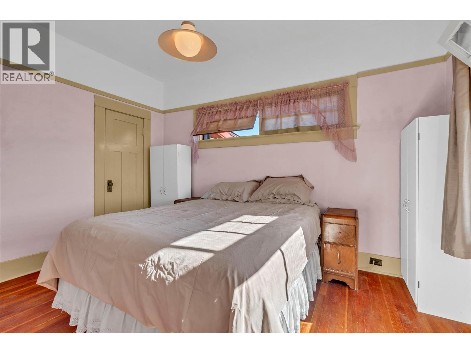 235 Middle Bench Road North, Penticton