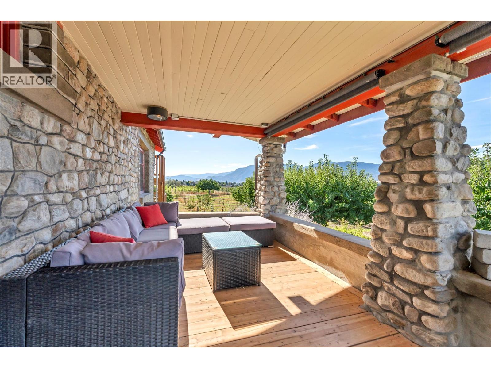 235 Middle Bench Road North, Penticton