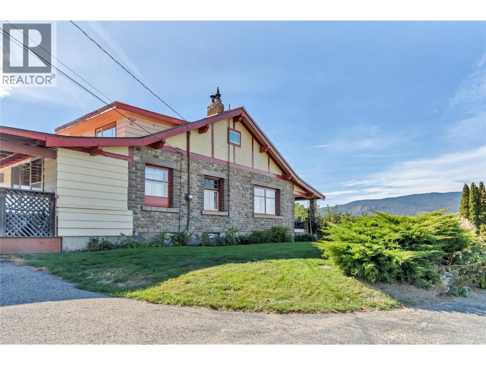 235 Middle Bench Road North, Penticton