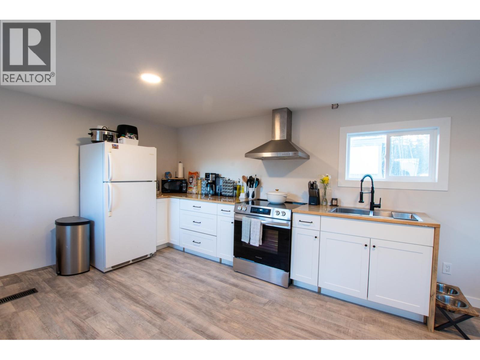 9 10180 HART HIGHWAY, Prince George