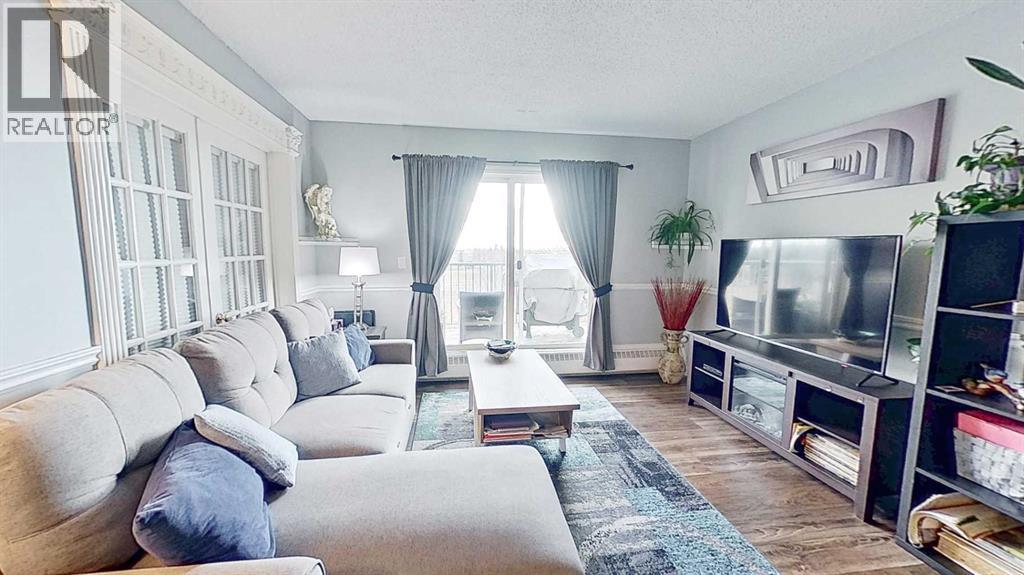 Single Family House for Sale in   Dover Point SE Dover Calgary 