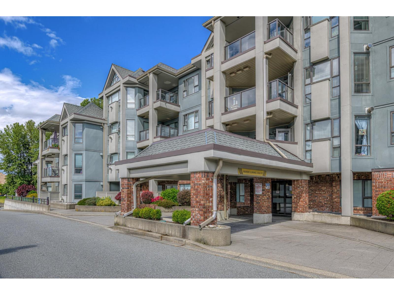 306 15241 18 Avenue - photo 2