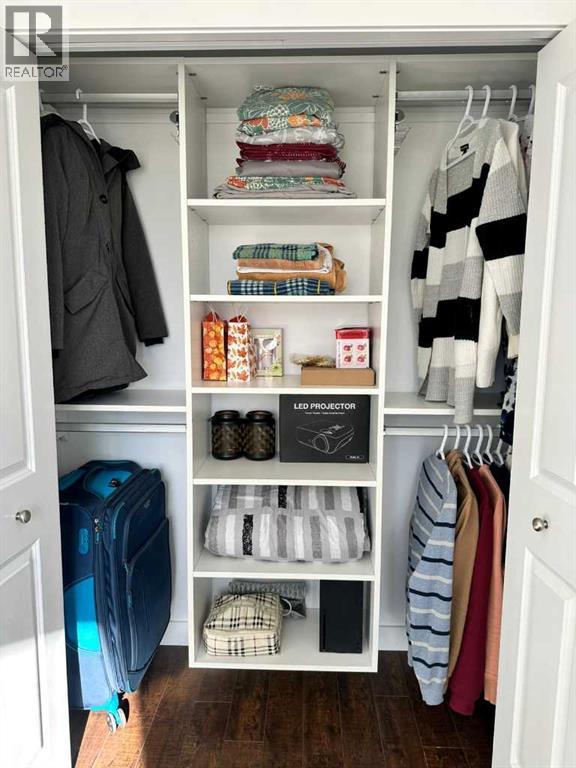 Single Family House for Sale in    Avenue NW Mount Pleasant Calgary 