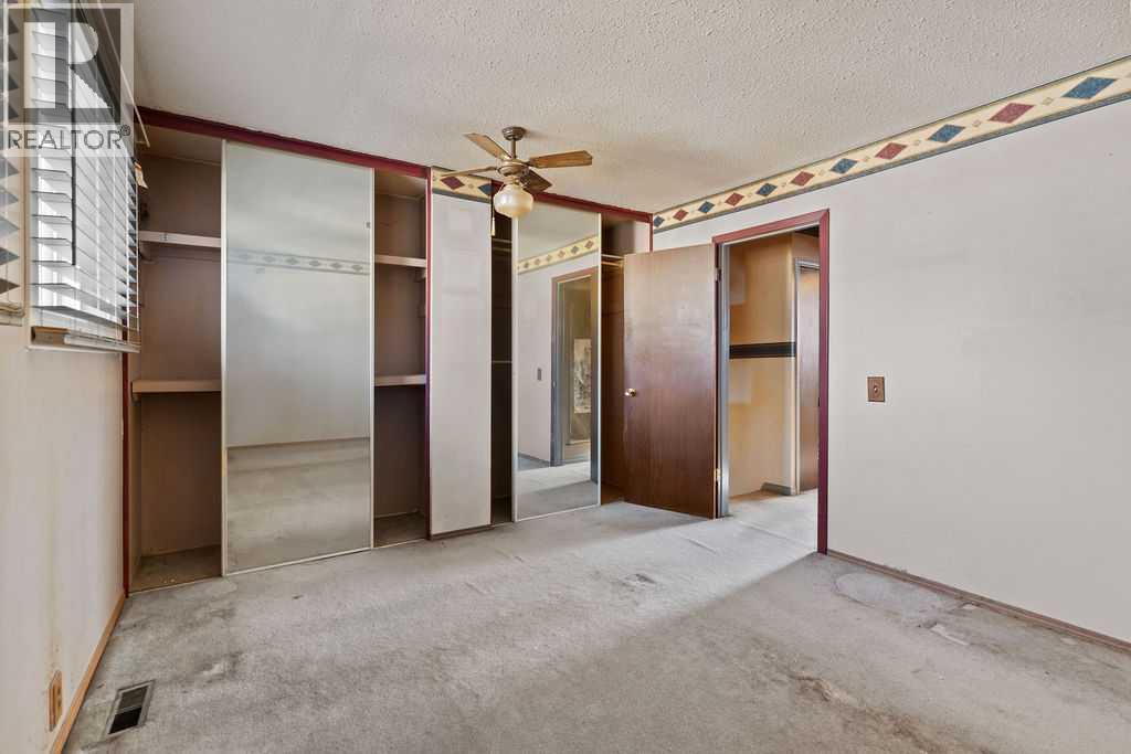 Single Family House 4 Level for Sale in  Lynnview Way SE Ogden Calgary 