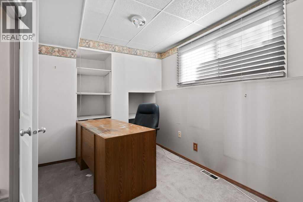 Single Family House 4 Level for Sale in  Lynnview Way SE Ogden Calgary 