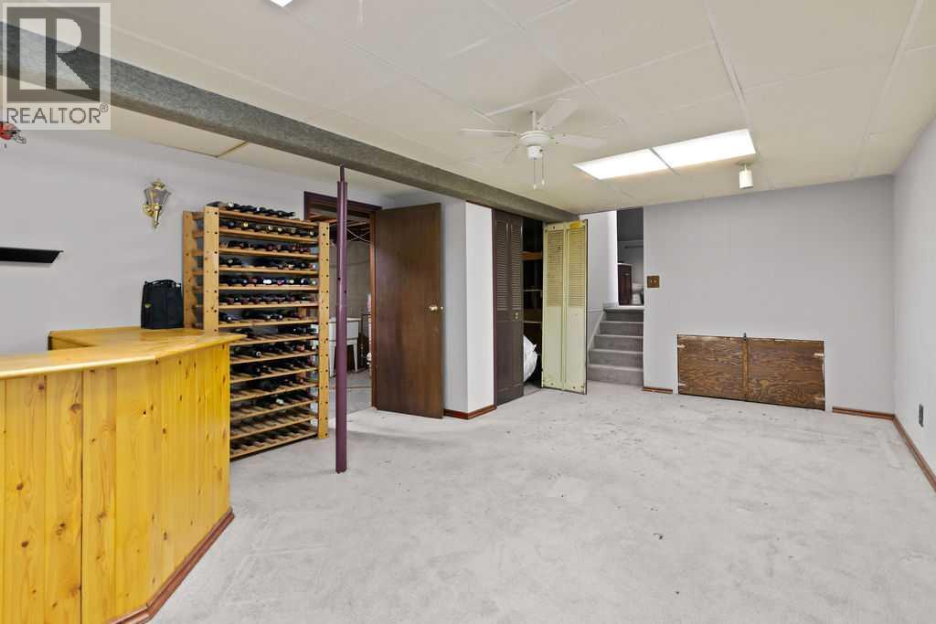 Single Family House 4 Level for Sale in  Lynnview Way SE Ogden Calgary 