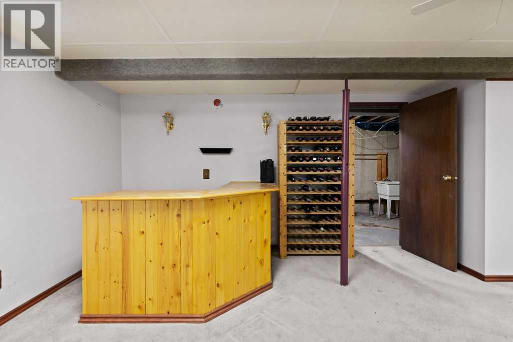 Single Family House 4 Level for Sale in  Lynnview Way SE Ogden Calgary 