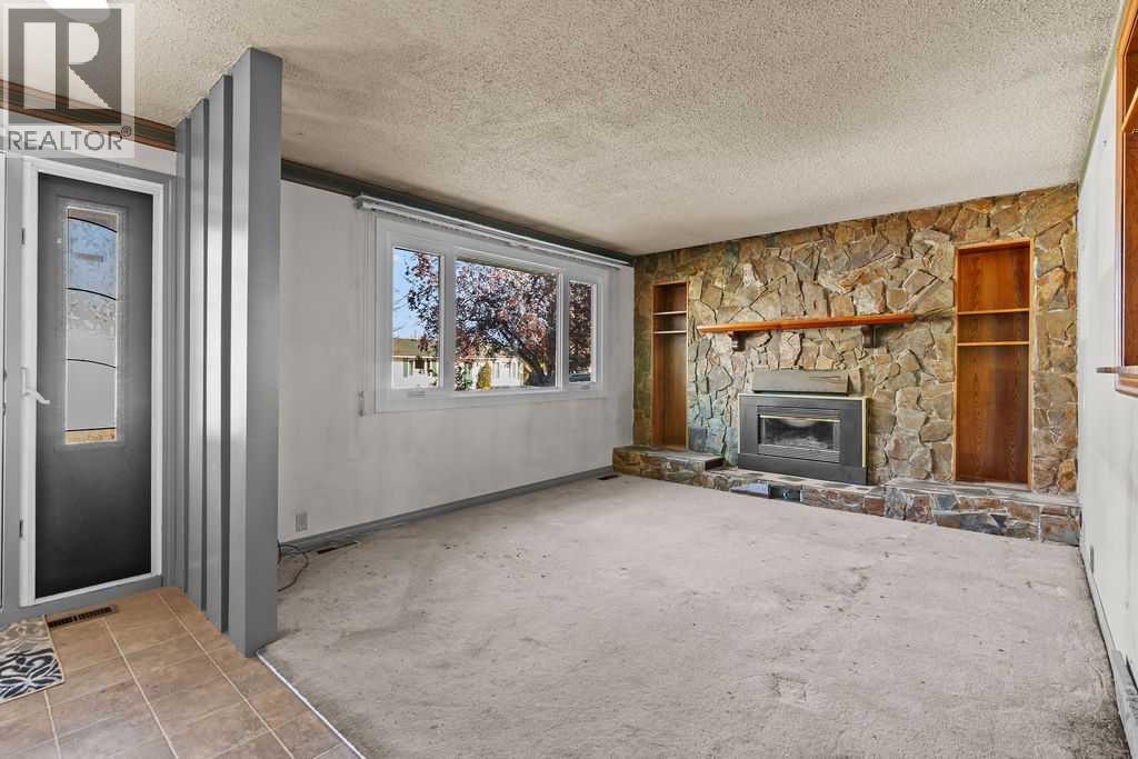 Single Family House 4 Level for Sale in  Lynnview Way SE Ogden Calgary 