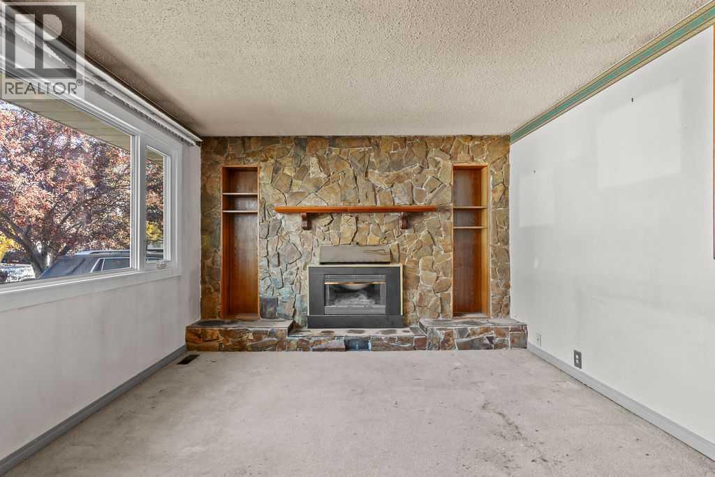 Single Family House 4 Level for Sale in  Lynnview Way SE Ogden Calgary 