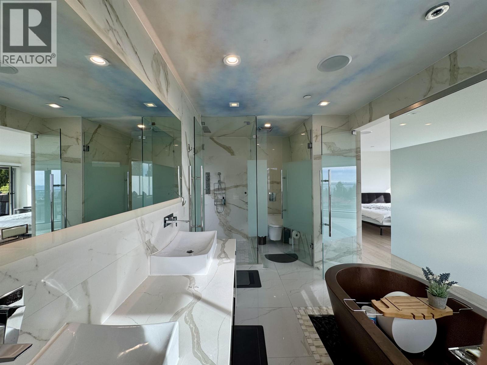 1035 GREENWOOD PLACE, West Vancouver