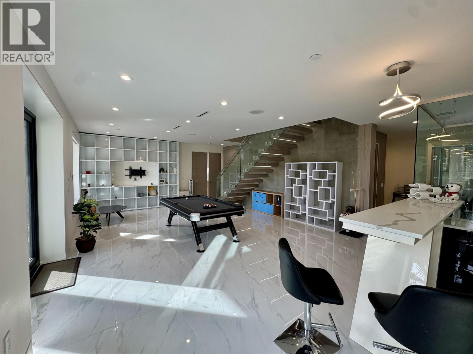 1035 GREENWOOD PLACE, West Vancouver