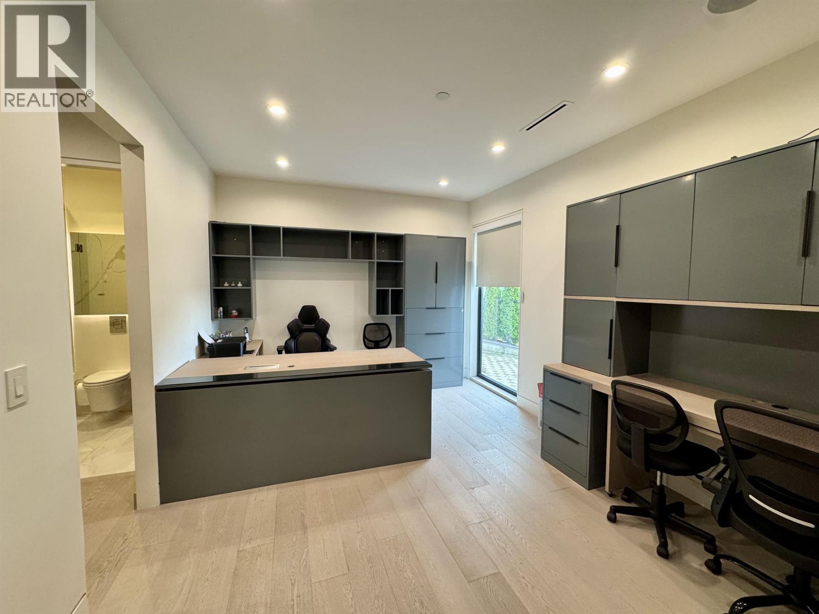 1035 GREENWOOD PLACE, West Vancouver