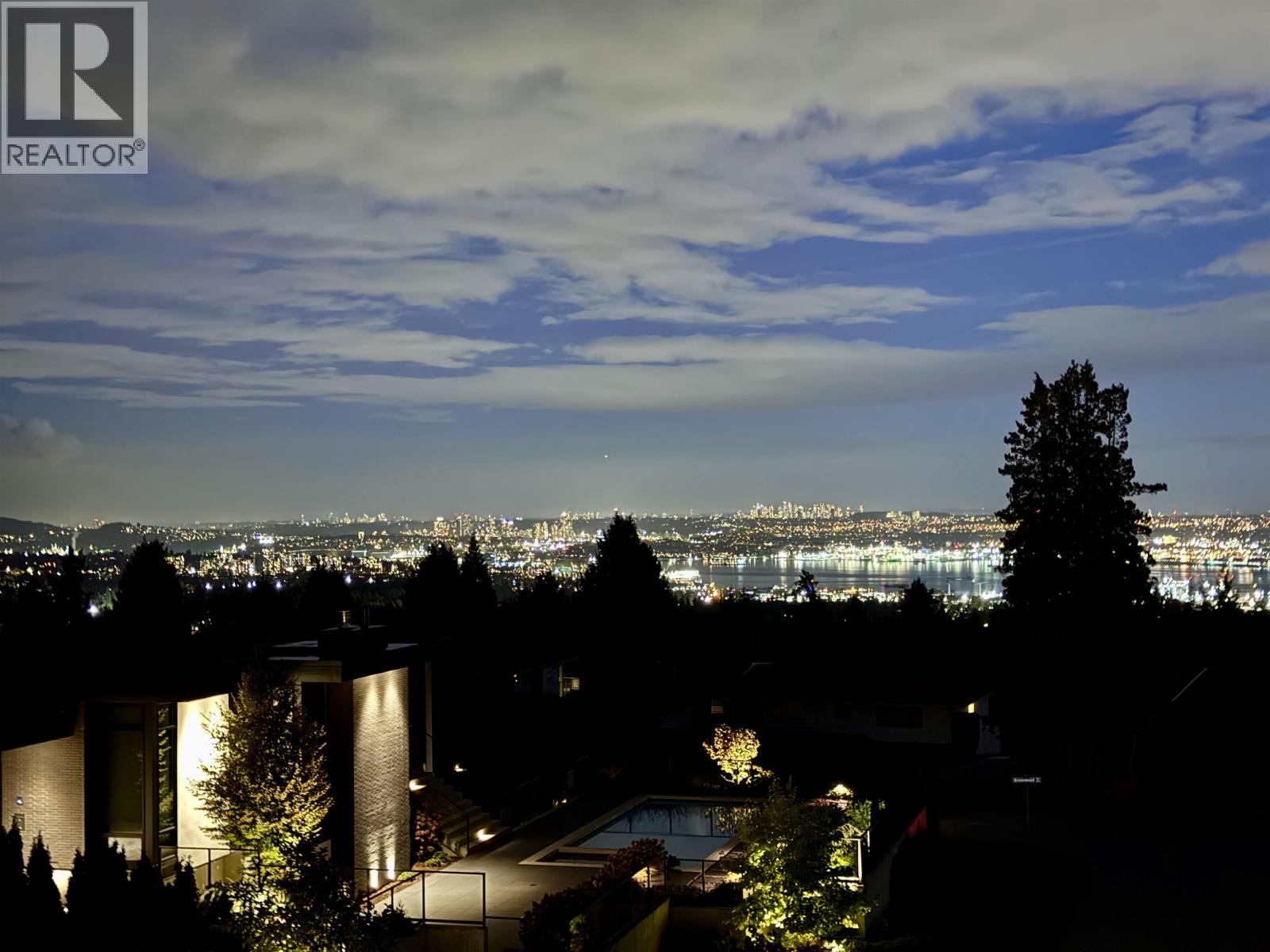 1035 GREENWOOD PLACE, West Vancouver