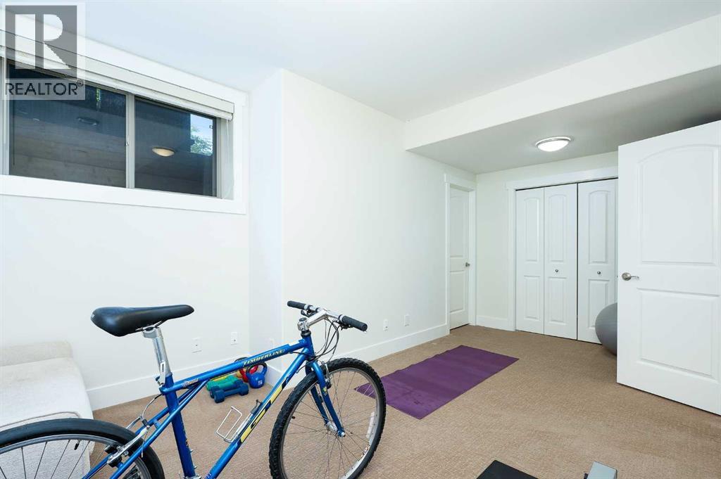 Single Family House for Sale in   Avenue SW South Calgary Calgary 