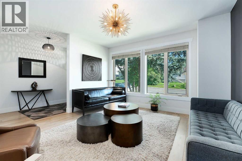 Single Family House for Sale in   Avenue SW South Calgary Calgary 