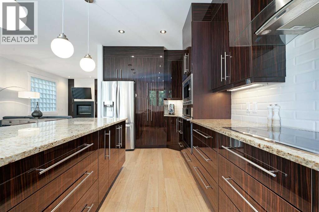 Single Family House for Sale in   Avenue SW South Calgary Calgary 