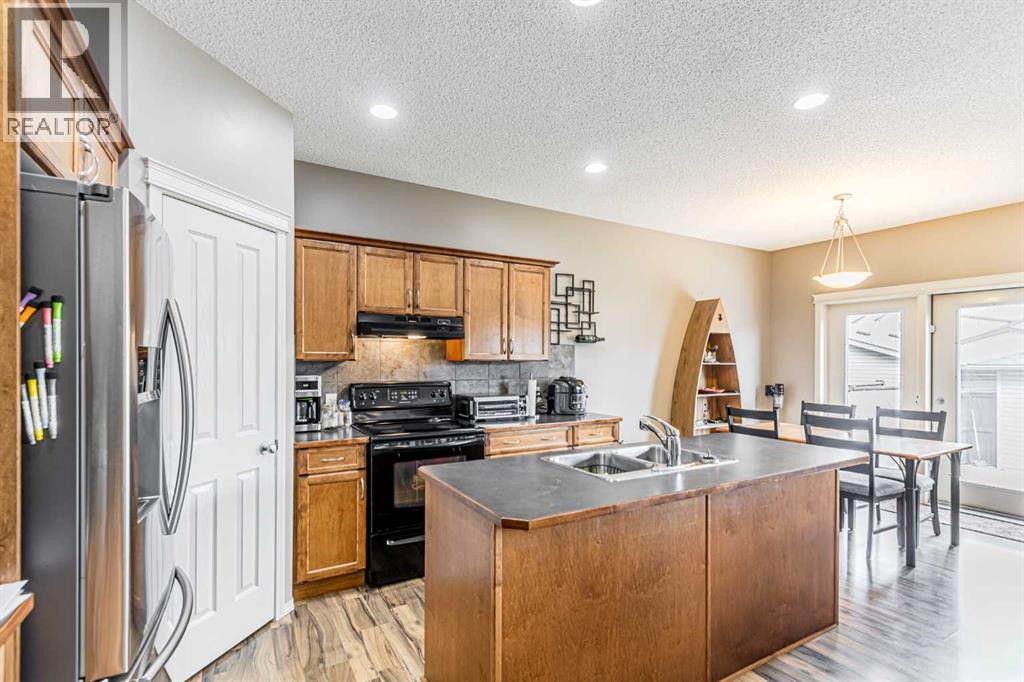 Single Family House for Sale in  Elgin Meadows Way SE McKenzie Towne Calgary 