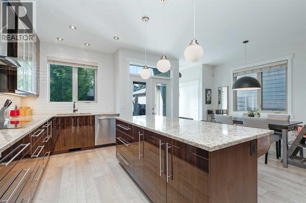 Single Family House for Sale in   Avenue SW South Calgary Calgary 